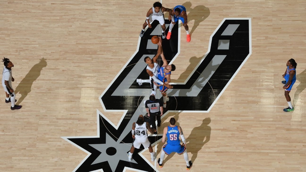 img of 76ers take down defending champion Knicks in season opener