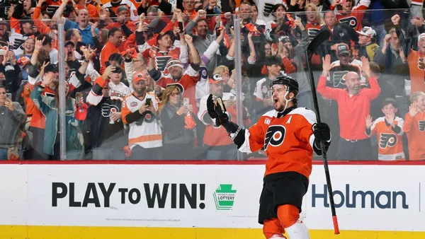 img of After a shocking offseason, the Flyers fight regression