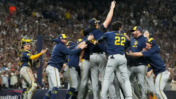 Brewers close out Rays to capture first World Series...
