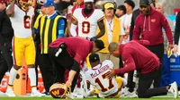 Commanders' McLaurin (knee) carted off in MNF loss to...