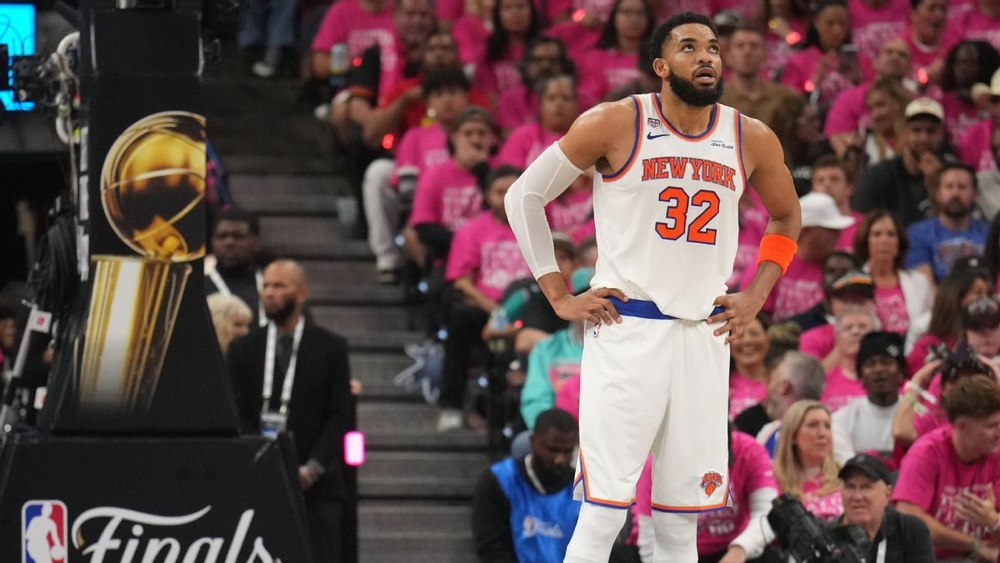 img of 'Disappointed' Towns says Knicks tabling extension...