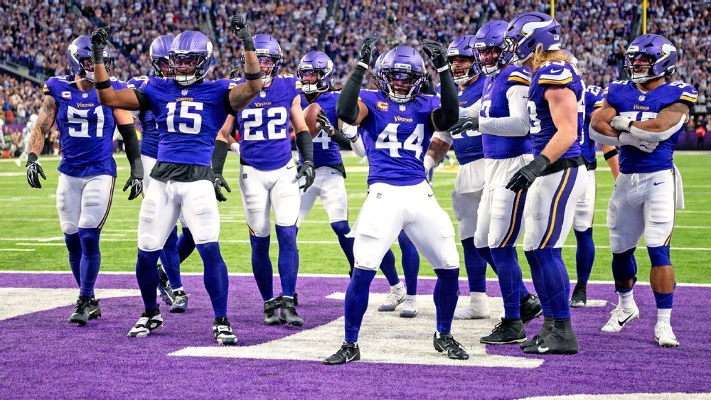 img of Generational Vikings defense? Concern about Derrick...