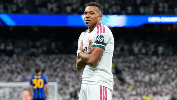 img of Mbappé leaves Nike and signs with sponsor On