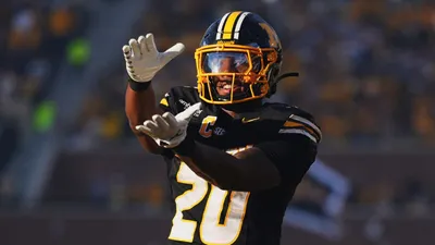 Mizzou rises, Florida falls after showdown; AP top 5...