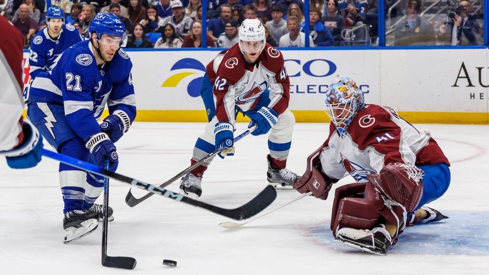 img of NHL Tonight: Previewing Canadiens-Blackhawks,...