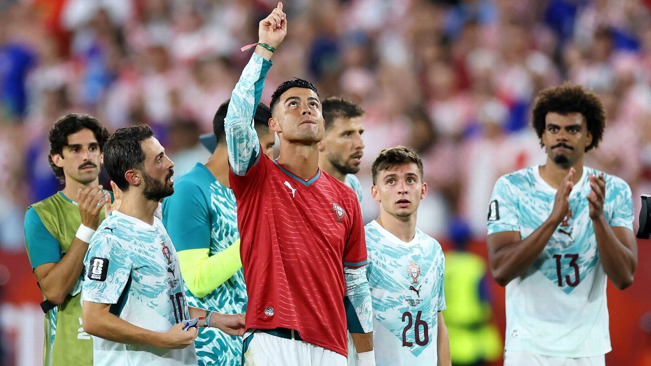 Ronaldo pays 'special' tribute to Jota after WC wi...