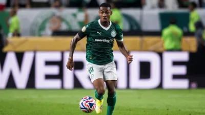 Sources: Man City agree $46.6M deal for Allan