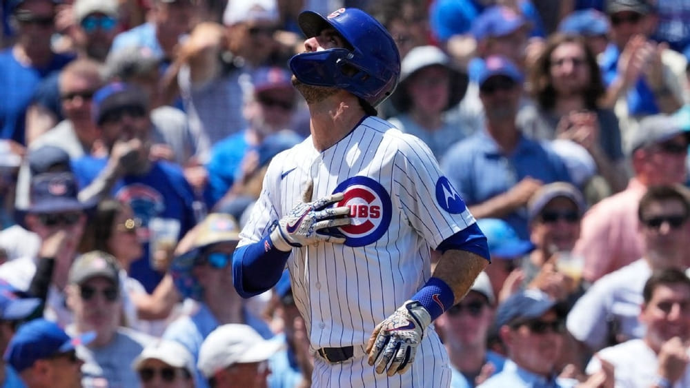 img of Swanson stays hot with 3 HRs, 8 RBIs in 23-3 win