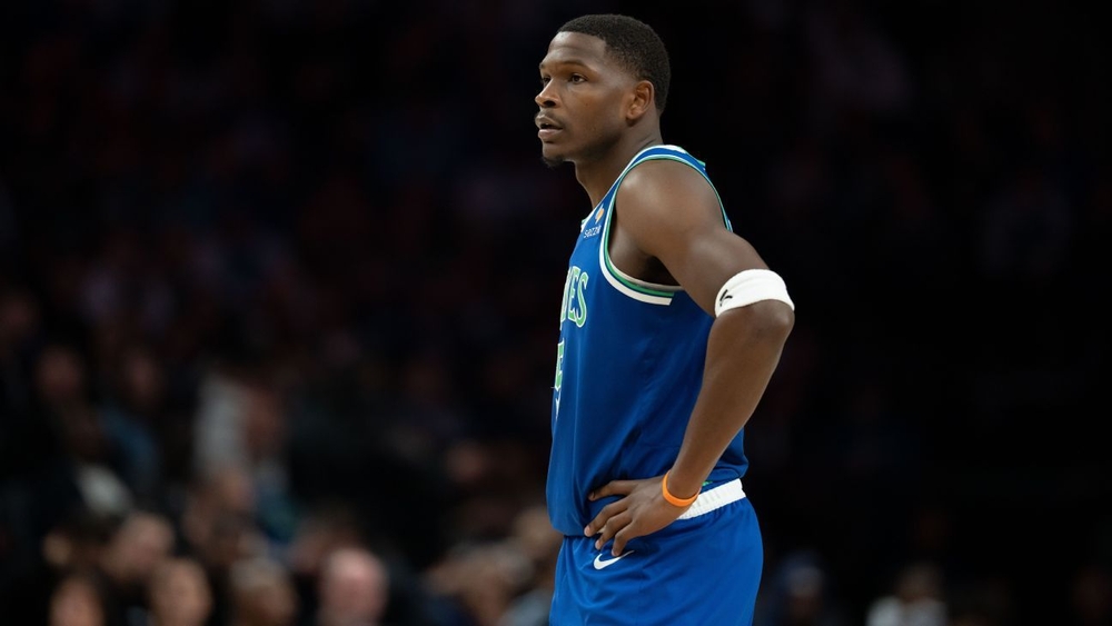 img of Timberwolves' Edwards undergoes successful knee scope