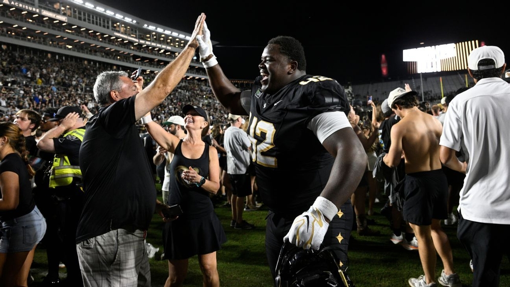 img of UCF fined for fans' chants at BYU; Big 12 sets policy...
