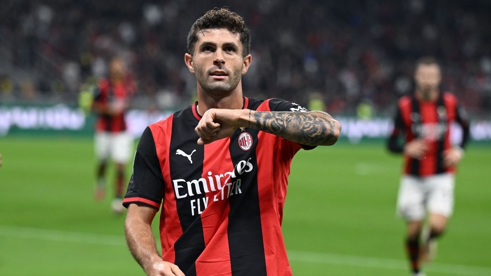 img of USMNT star Christian Pulisic signs new AC Milan...